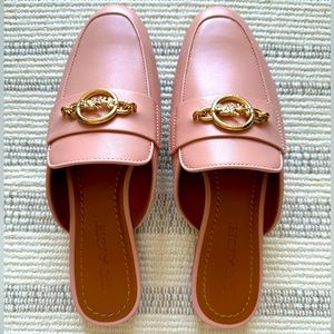 COACH Pink Scotty Ltr Slide 7.5